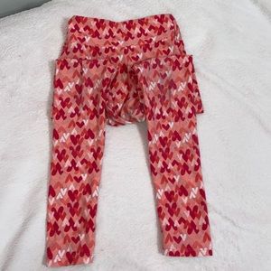 Valentine’s Day pink heart leggings